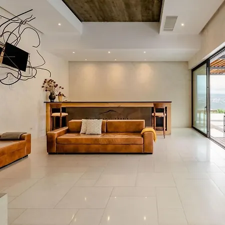 Spectacular View Private Pool بيت للعطل