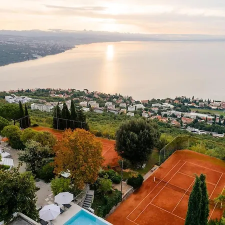 بيت للعطل Spectacular View Private Pool *