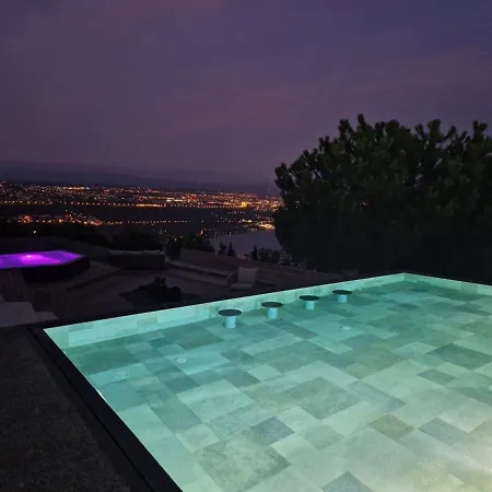Spectacular View Private Pool بيت للعطل