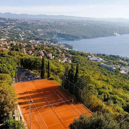 بيت للعطل Spectacular View Private Pool