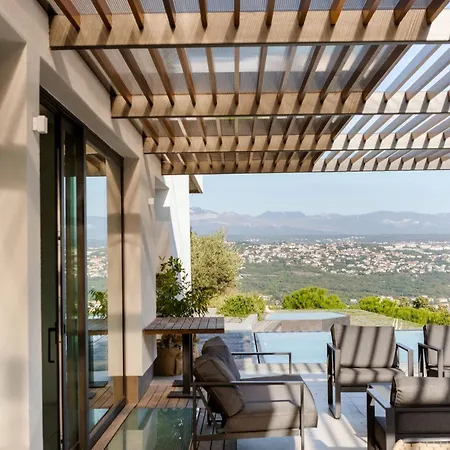 بيت للعطل Spectacular View Private Pool